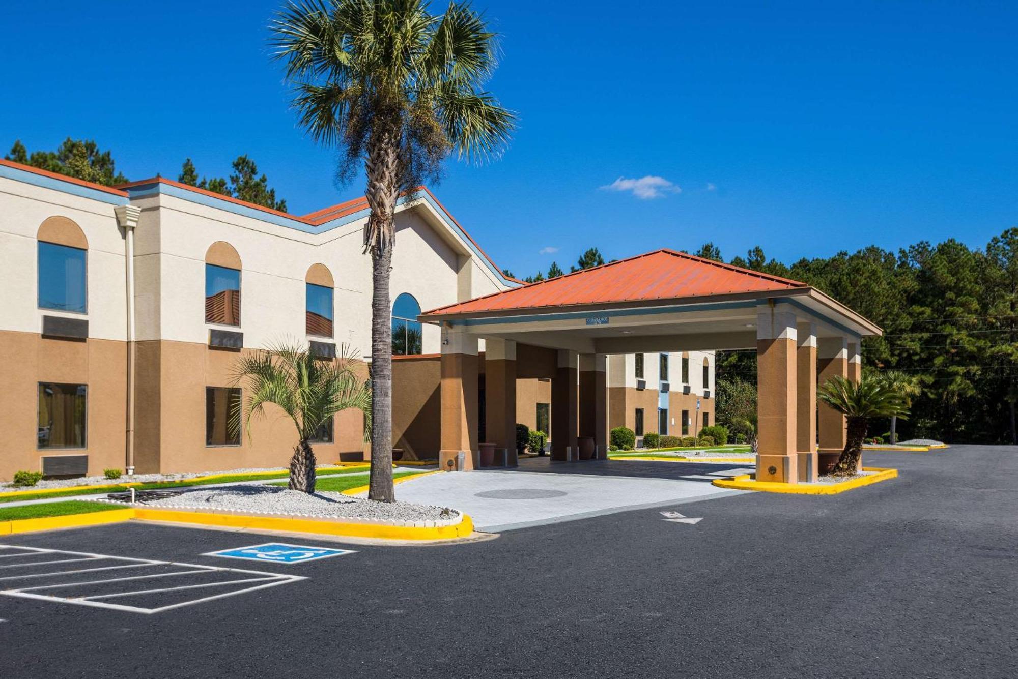 Clarion Pointe Hinesville Near Fort Stewart Kültér fotó